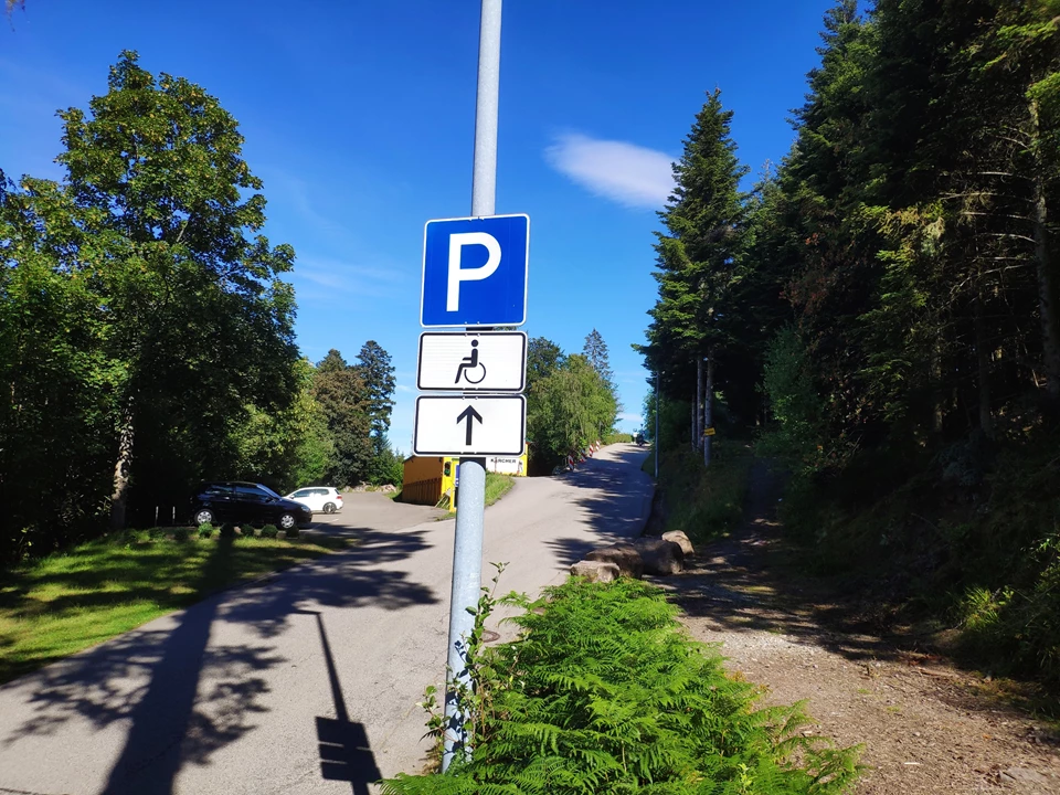 Behindertenparkplätze Sommerberg