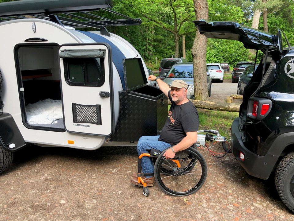 Camping mit Rollstuhl im Wohnwagen