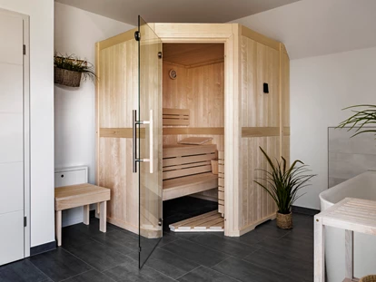 Rollstuhlgerechte Unterkunft - Pflegebett - Büsum - Sauna im Vollbad oben - Haus Fichte