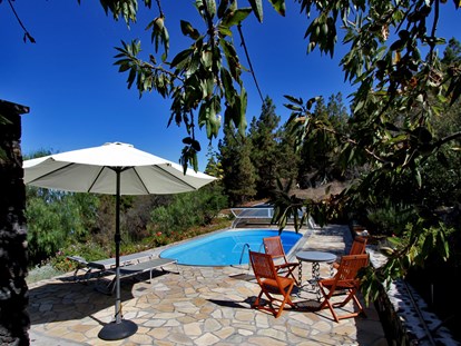 Rollstuhlgerechte Unterkunft - Schwimmbad - Poolterrasse - Villa Finca Tijarafe mit beheiztem Pool - barrierefreier Eingang