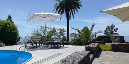 Rollstuhlgerechte Unterkunft - Unterkunftsart: Ferienhaus - Tijarafe - Terrasse am Pool - Villa Atlantico mit beheiztem Pool und barrierefreiem Eingang