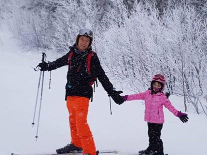 Rollstuhlgerechte Unterkunft - Unterkunftsart: Gästehaus - Great skiing for all levels with very quiet slopes, rarely any lift queues and more affordable than the Alps. - The Friendly Moose Lapland