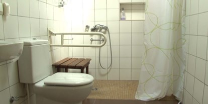 Rollstuhlgerechte Unterkunft - Behindertengerechtes Badezimmer - Adaptados