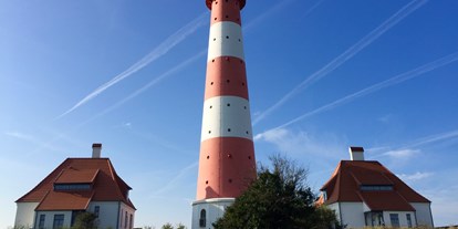 Rollstuhlgerechte Unterkunft - Pflegebett - Schleswig-Holstein - Leuchtturm Westerhever - Ferienhaus Opa Hans
