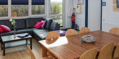 Rollstuhlgerechte Unterkunft - Pflegebett - Barrierefreies 8-Personen-Ferienhaus - Modestia Groepsverblijf Texel