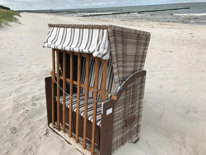 Rollstuhlgerechte Unterkunft - Garz (Vorpommern-Rügen) - Impression am Strand auf Rügen - Ferienhaus“Rügen-Traum“ für bis zu 8 Personen auf Rügen