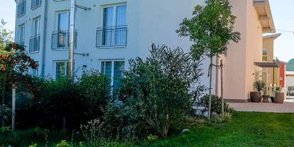 Rollstuhlgerechte Unterkunft - Zertifizierung "Reisen für alle" - Dießen am Ammersee - Familiengeführt - 100 % barrierefreies Hotel Lichtblick in Münchner Umgebung