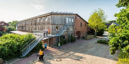 Rollstuhlgerechte Unterkunft - Gästehaus Alte Scheune - Rollstuhlgerechte Unterkünfte im Ferienhof Lamp