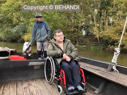 Rollstuhlgerechte Unterkunft - Mögliche Hilfsmittel: Duschrollstuhl - Eure-et-Loir - BEHANDI
