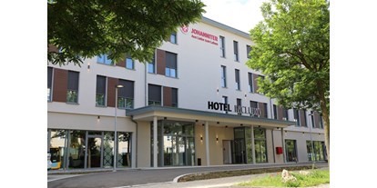 Rollstuhlgerechte Unterkunft - Patientenlifter - Regensburg - Außenansicht Hotel - Hotel INCLUDiO 