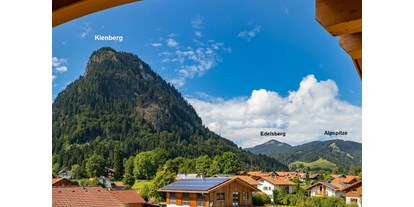 Rollstuhlgerechte Unterkunft - Unterkunftsart: Ferienwohnung - Bayern - Aussicht vom Balkon Richtung Südwest - Barrierefreies Appartement in Pfronten