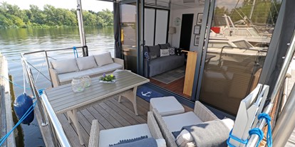 Rollstuhlgerechte Unterkunft - mit Hund - Brandenburg Süd - Rollstuhlgeeignetes Hausboot "Rollmops"