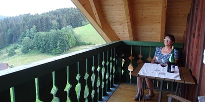 Rollstuhlgerechte Unterkunft - Unterkunftsart: Ferienwohnung - Baden-Württemberg - Ein weiterer Balkon mit Südausrichtung - Mooshof