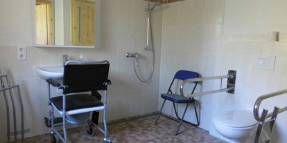 Rollstuhlgerechte Unterkunft - Barrierefreiheit-Merkmale: Für Gäste mit Hörbehinderung oder gehörlose Menschen - Erzgebirge - Bad/WC - Greifenbachmühle