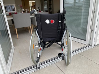 Rollstuhlgerechte Unterkunft - Barrierefreiheit-Merkmale: Für Gäste mit Hörbehinderung oder gehörlose Menschen - Ducherow - Haustür und Terrassentüren mit Nullschwellen von Alumat - Resort Stettiner Haff