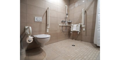 Rollstuhlgerechte Unterkunft - Badezimmer Appartement- rollstuhlgerecht - Hotel Martha Dresden