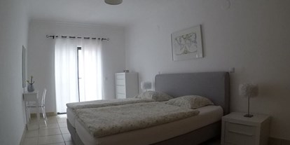 Rollstuhlgerechte Unterkunft - Schlafzimmer - FeWo-Algarve