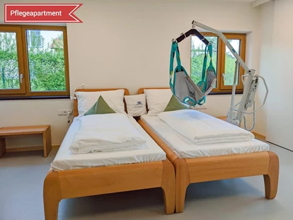 Rollstuhlgerechte Unterkunft - Pflegebett - Glanegg (Grödig) - als Doppel- oder Einzelbett - Chiemsee barrierefrei
