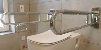 Rollstuhlgerechte Unterkunft - Zertifizierung "Reisen für alle" - Toilette mit Alarmknopf - Haus-am-See