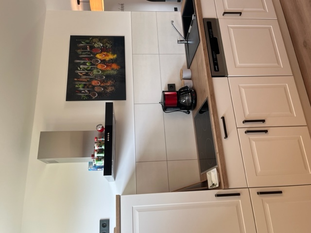 Rollstuhlgerechte Unterkunft - Küchenzeile - Moderne Ferienwohnung auf dem Land