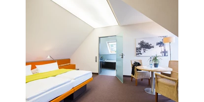 Rollstuhlgerechte Unterkunft - Pflegebett - Wohnbeispiel - Hotel Windschur