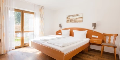 Rollstuhlgerechte Unterkunft - Region Schwaben - Schlafzimmer - Ferienhof Egger