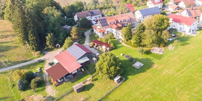 Rollstuhlgerechte Unterkunft - Region Schwaben - Außenaufnahme - Ferienhof Egger