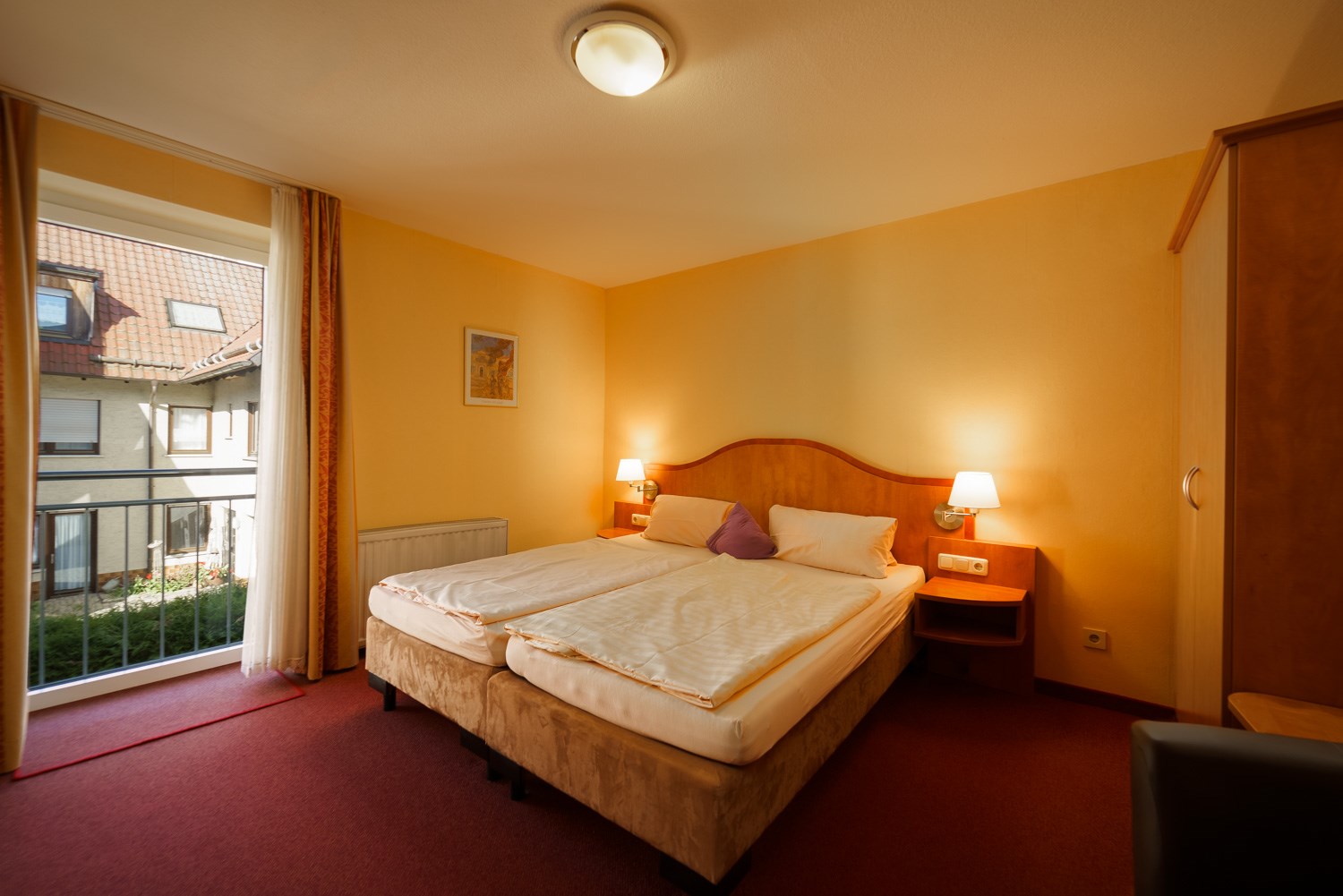 Rollstuhl-Urlaub: Zimmer - Landhotel Spessartruh