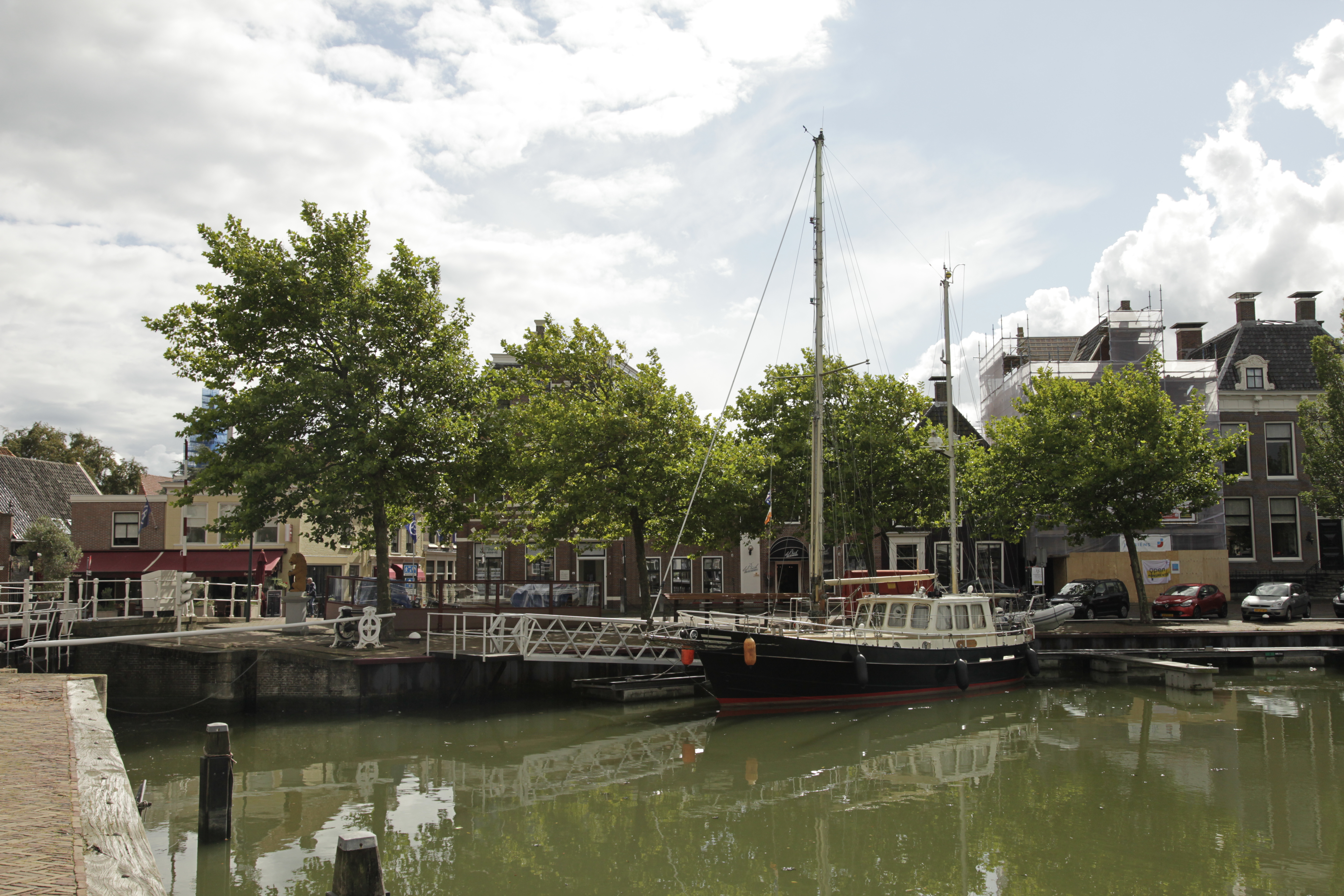 Rollstuhl-Urlaub: Friesland hat 11 schöne Städte und Kleinstädte. Eine schöner als die andere. Einer der Prokjes ist Harlingen, die Hafenstadt am Wattenmeer. - ievers yn Fryslân
