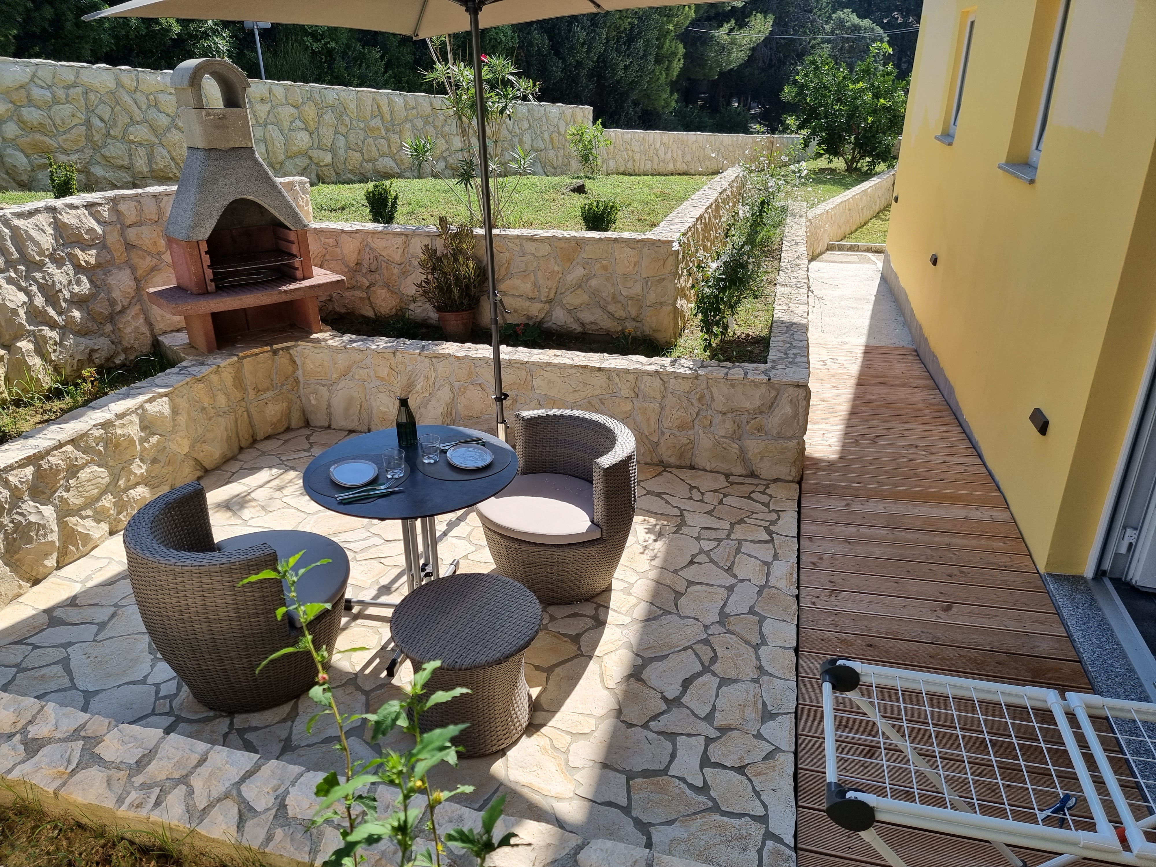 Rollstuhl-Urlaub: Eigene private Terrasse - Villa Babalonija