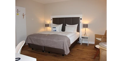 Rollstuhlgerechte Unterkunft - Barrierefreiheit-Merkmale: Für Gäste mit Hörbehinderung oder gehörlose Menschen - Kiel (Kreisfreie Stadt Kiel, Kreis Rendsburg-Eckernförde) - Barrierefreies Zimmer (Beispielfoto) - Hotel Birke