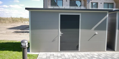 Rollstuhlgerechte Unterkunft - Unterkunftsart: Ferienhaus - Schuppen gegenüber der Eingansgtür - Ferienbude an den Wehlen