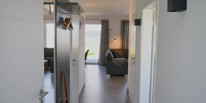 Rollstuhlgerechte Unterkunft - Unterkunftsart: Ferienhaus - Eingangsflur - Ferienbude an den Wehlen