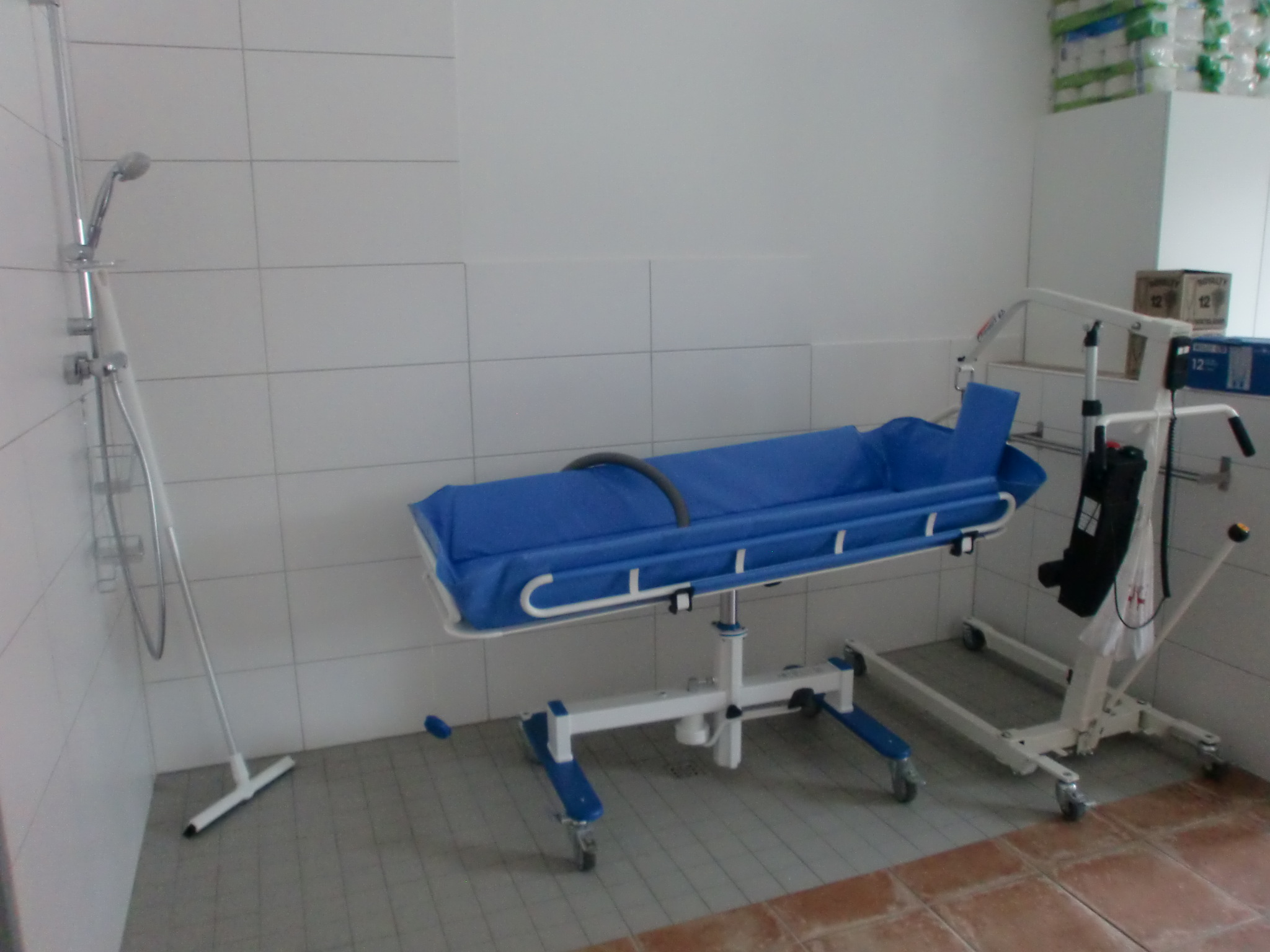 Rollstuhlgerechte Unterkunft - Patientenlifter - Deutschland - Pflegebad - Hof Heinemann