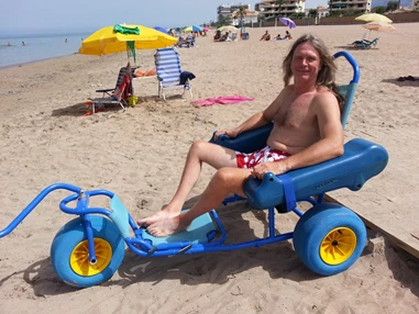 Rollstuhl-Urlaub: Einmal den Strand erleben, nur 4 km entfernt  - Residencial Thomas A1-A4