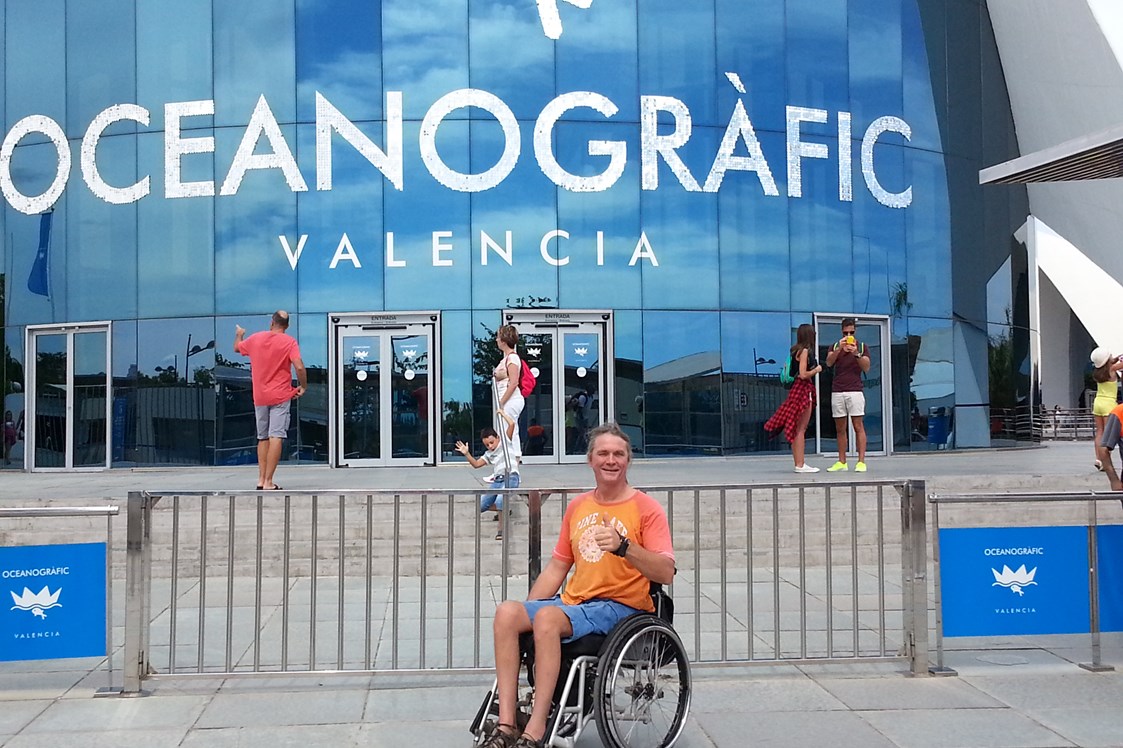 Rollstuhl-Urlaub: Meeresaquarium, Valencia - Residencial Thomas A1-A4