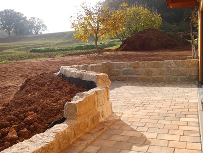 Rollstuhlgerechte Unterkunft - Pflegebett - Aussicht Terrasse - Unser Schwalbennest