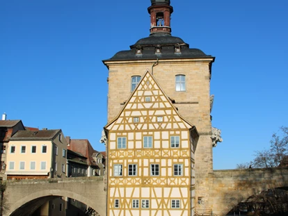 Rollstuhlgerechte Unterkunft - Pflegebett - Altes Rathaus in Bamberg - Unser Schwalbennest