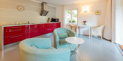 Rollstuhlgerechte Unterkunft - Unterkunftsart: Ferienhaus - Küche Gartenhaus - Senhalser Höfe - Apartment Gartenhaus