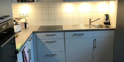 Rollstuhlgerechte Unterkunft - Pflegebett - Küche  - Strand- und hafennahe Ferienwohnung