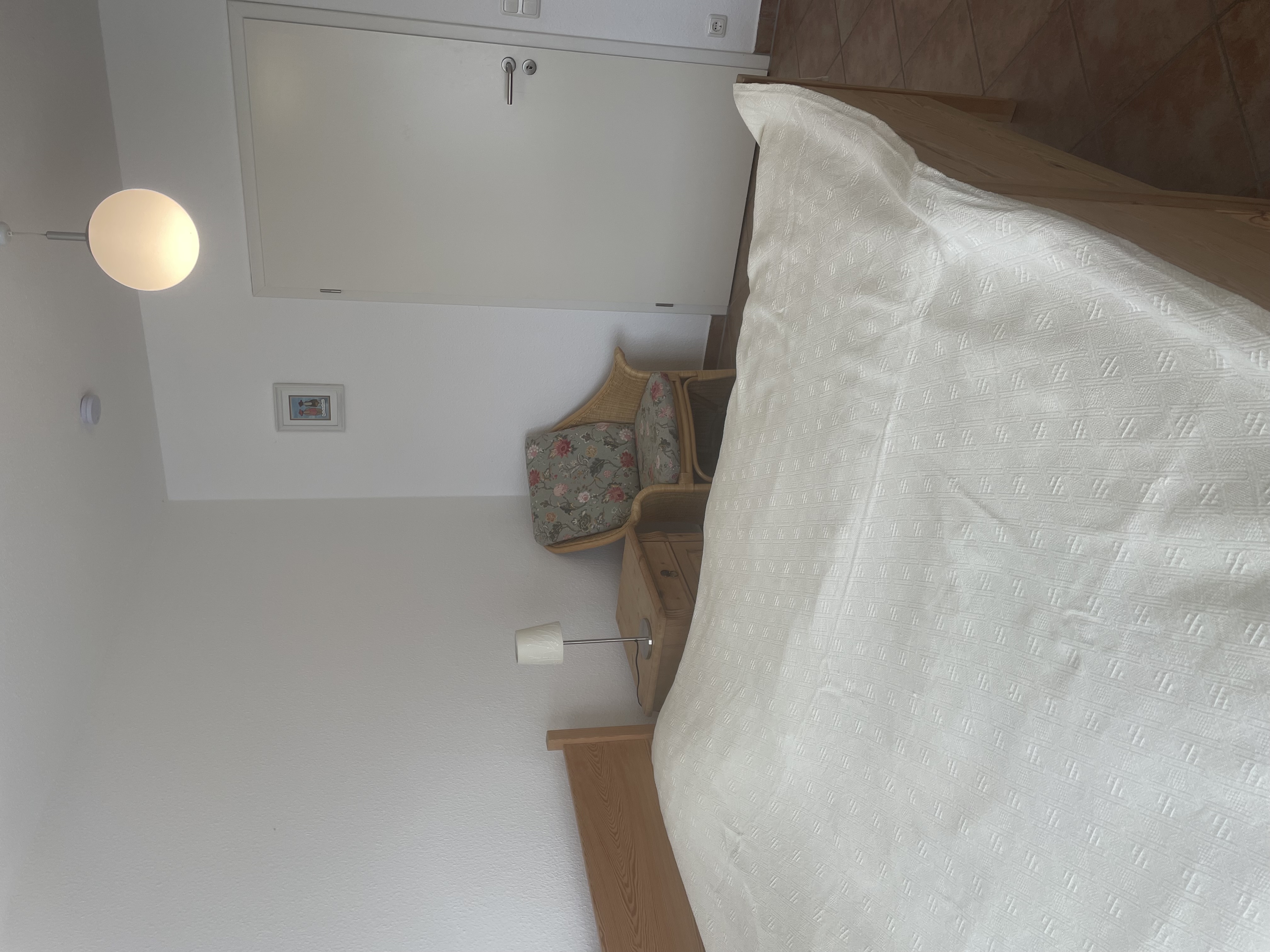 Rollstuhl-Urlaub: Strand- und hafennahe Ferienwohnung 