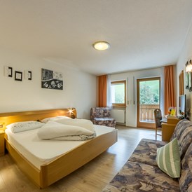 Rollstuhl-Urlaub: Doppelzimmer - Hotel Sonja in Südtirol