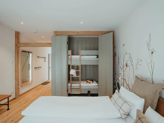 Rollstuhl-Urlaub: Das Zimmer ist auch als Familienzimmer buchbar - Biohotel Wildland