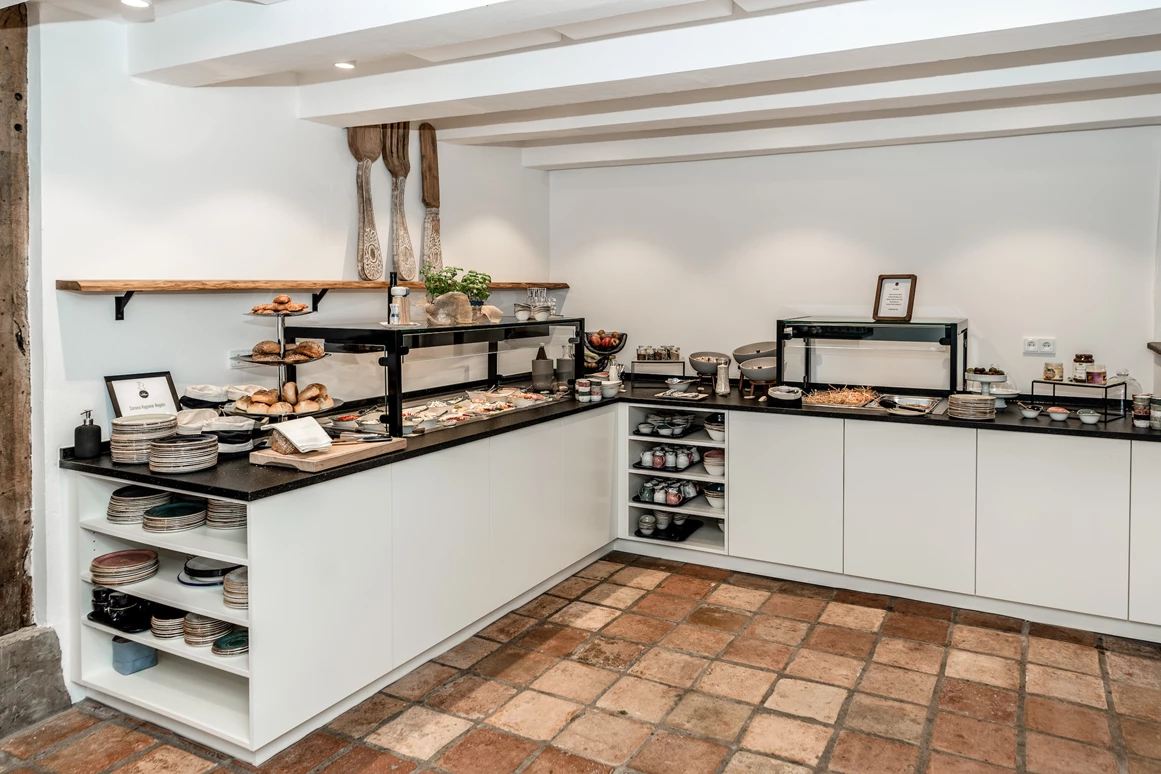Rollstuhl-Urlaub: Frühstücksraum - Biohotel Wildland
