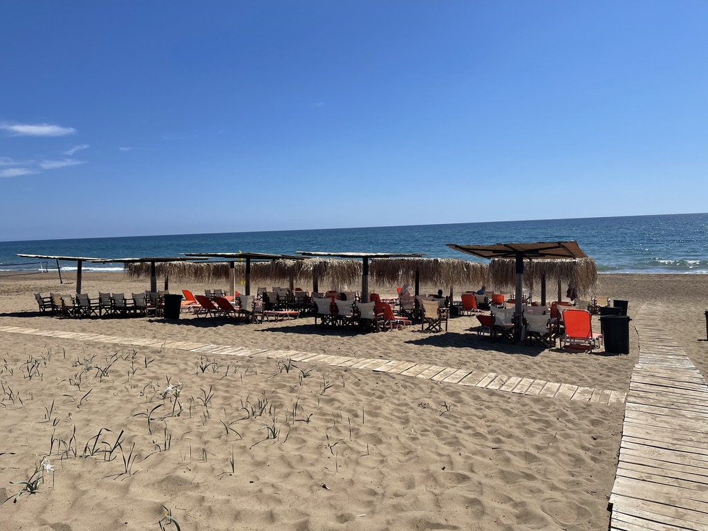 Rollstuhl-Urlaub: "unser" Strand in Kato Samiko - Ferienhaus Spiti Eleni  