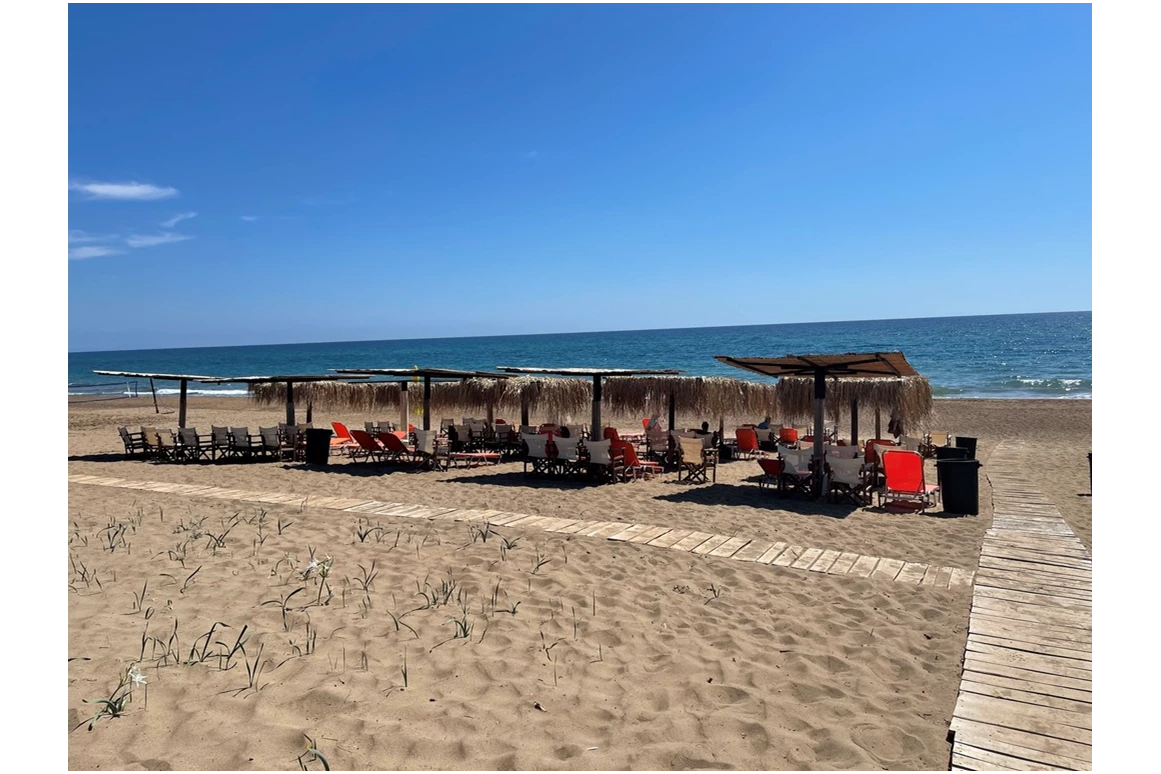 Rollstuhl-Urlaub: "unser" Strand in Kato Samiko - Ferienhaus Spiti Eleni