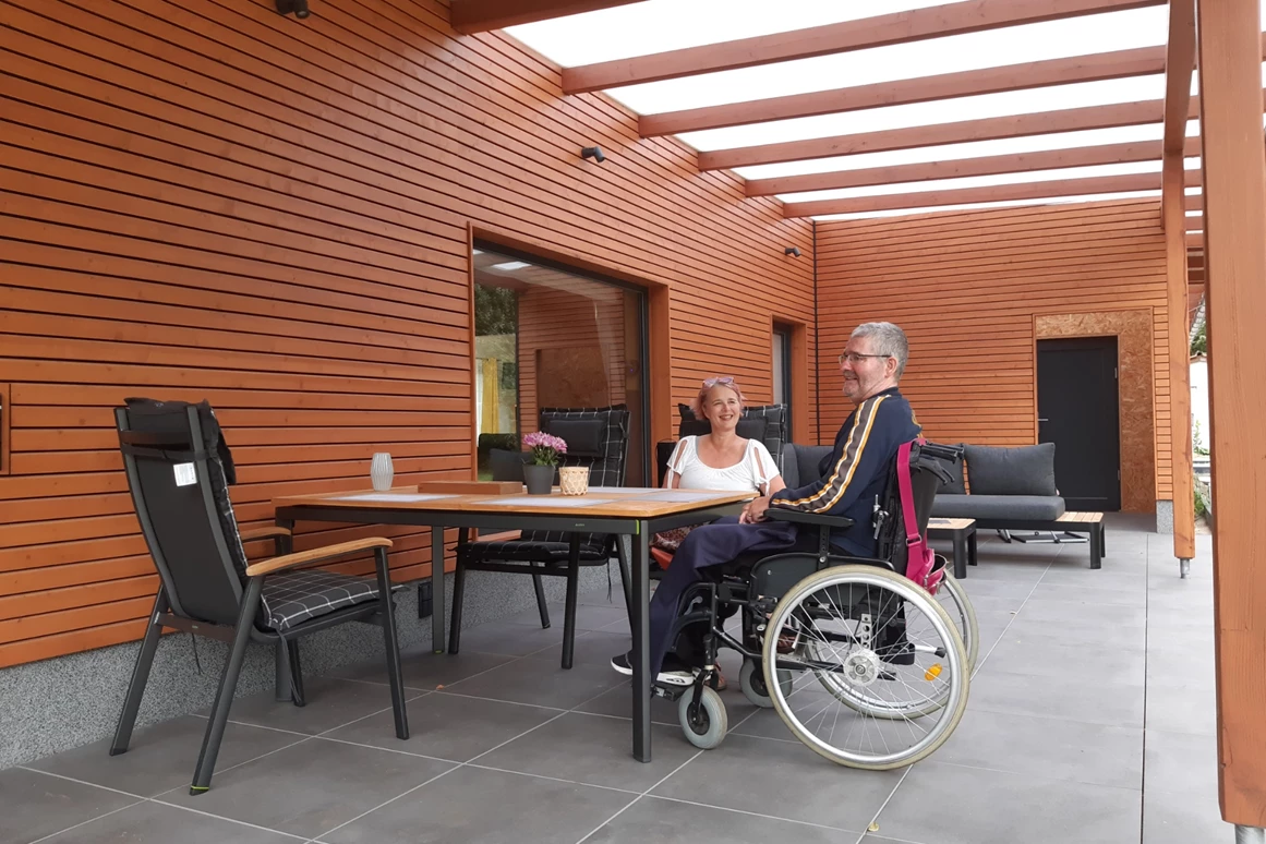 Rollstuhl-Urlaub: Unsere Gäste genießen die Ruhe und Idylle. - Ferienhaus "Milchstraße" im Natur- und Sternenpark Westhavelland