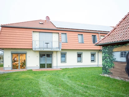 Rollstuhlgerechte Unterkunft - Pflegebett - Gutshof Roggow bei Güstrow