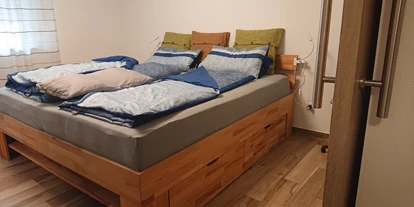 Rollstuhlgerechte Unterkunft - Pastetten - Doppelbett - Ferienwohnung Werner Bad Aibling