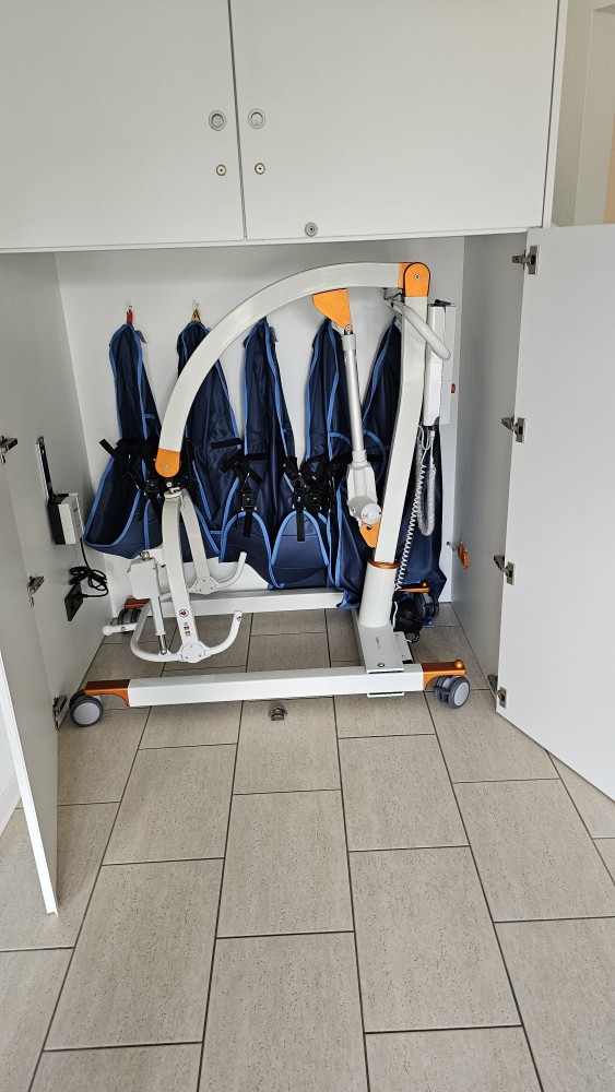 Rollstuhl-Urlaub: mobiler Lifter - Stiftung Friedrich Wilhelm und Monika Kertz - Haus 2